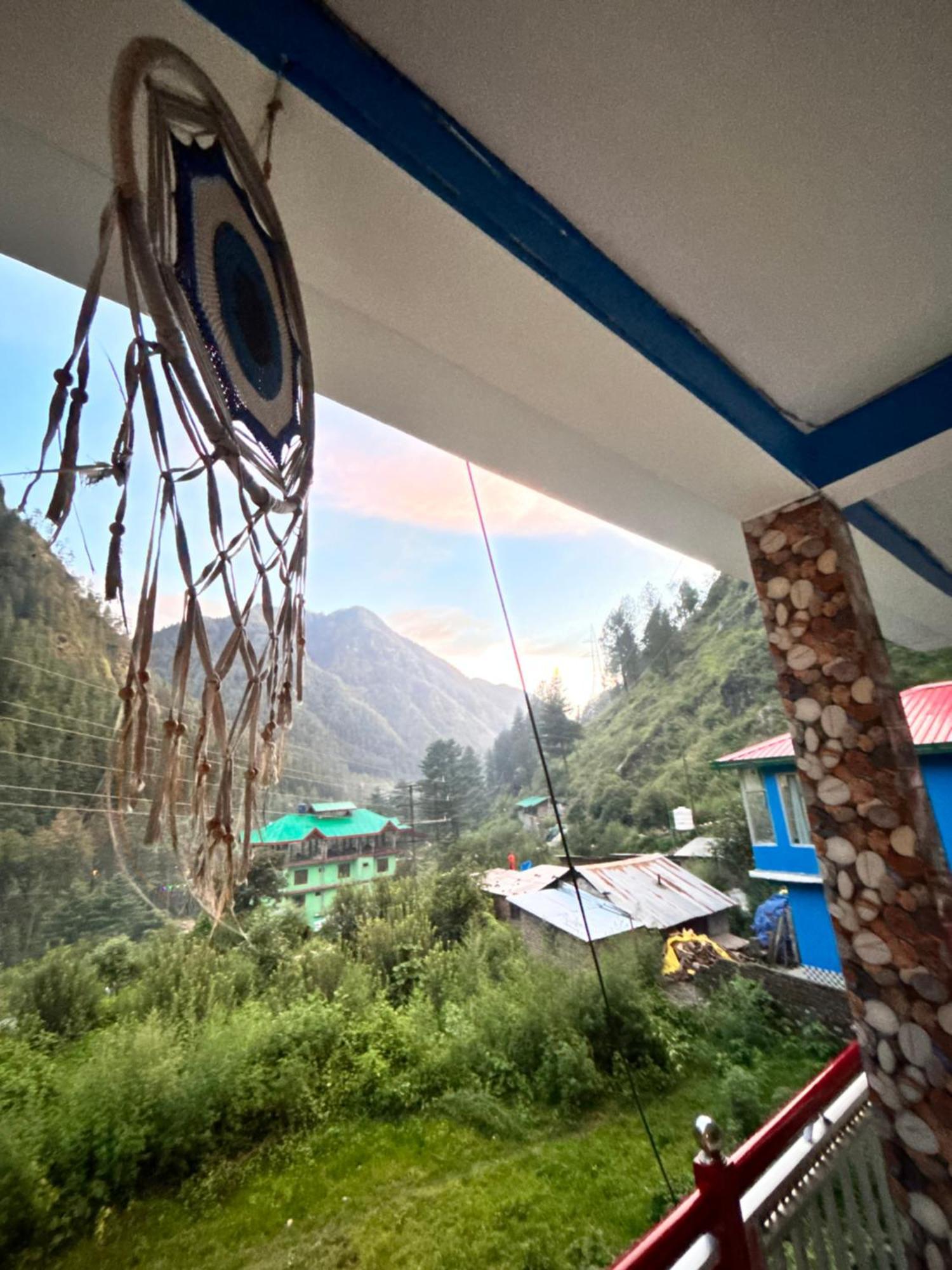 Formosa Hostel & Cafe Kasol Eksteriør bilde