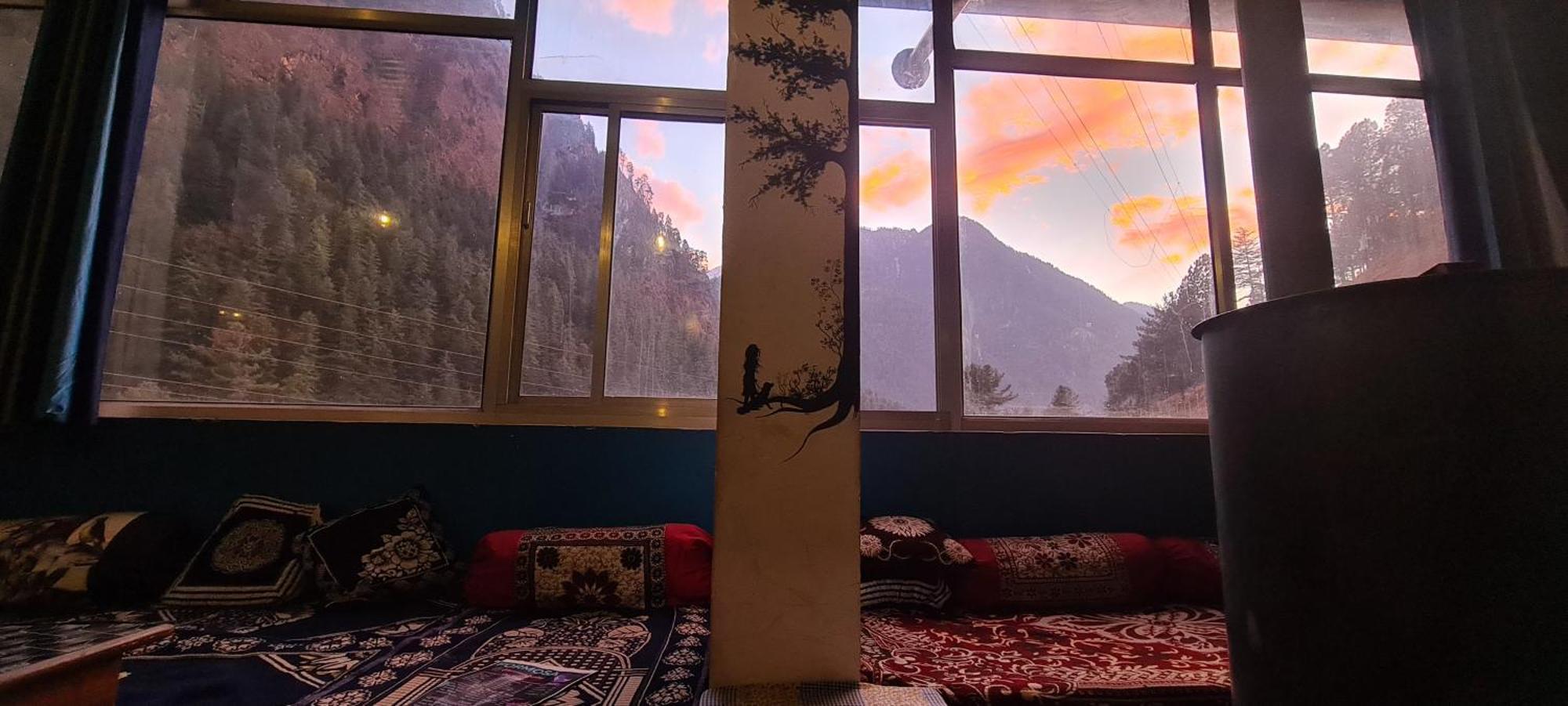 Formosa Hostel & Cafe Kasol Eksteriør bilde