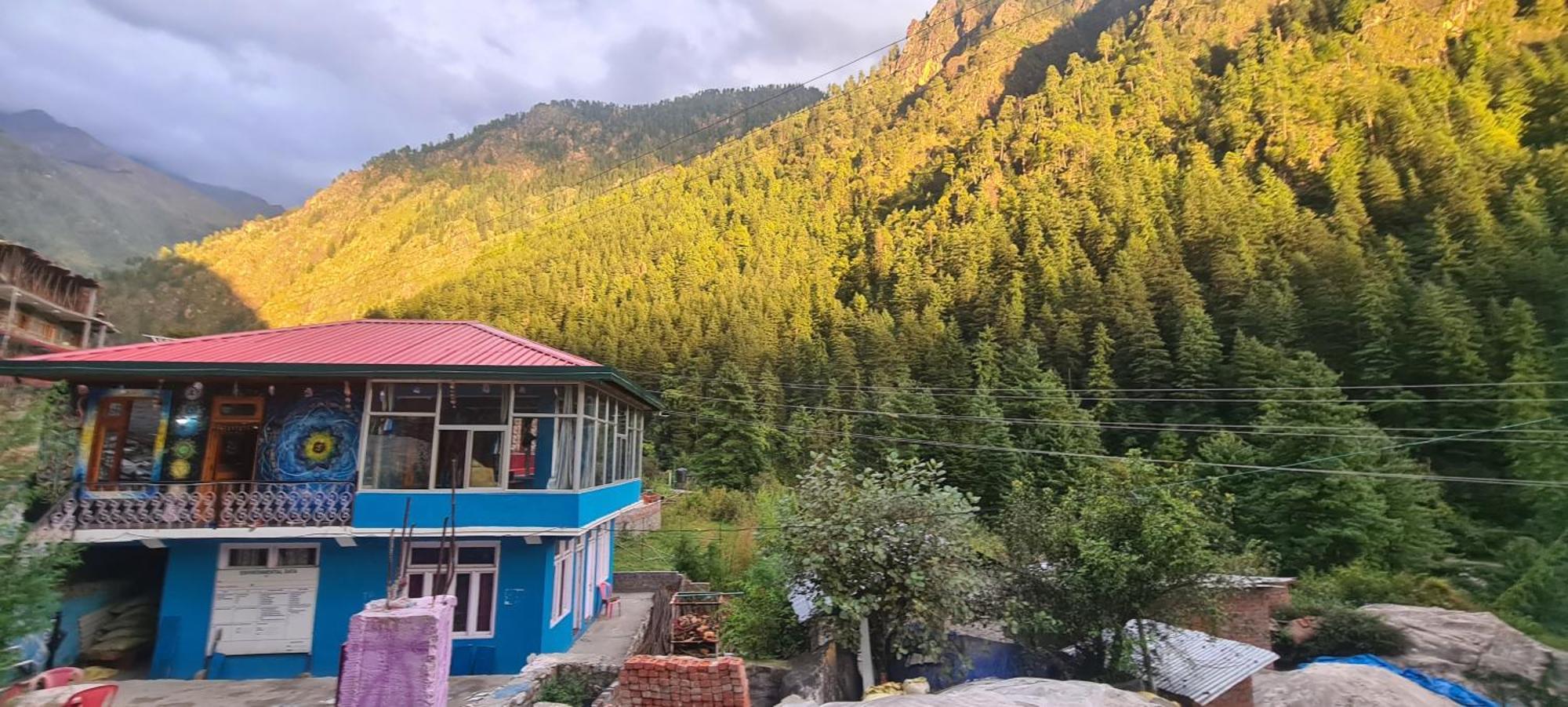 Formosa Hostel & Cafe Kasol Eksteriør bilde