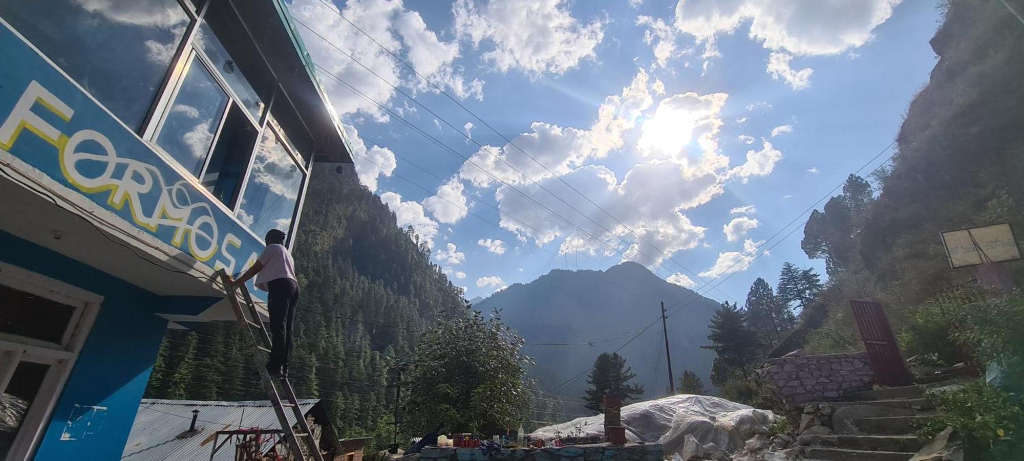 Formosa Hostel & Cafe Kasol Eksteriør bilde