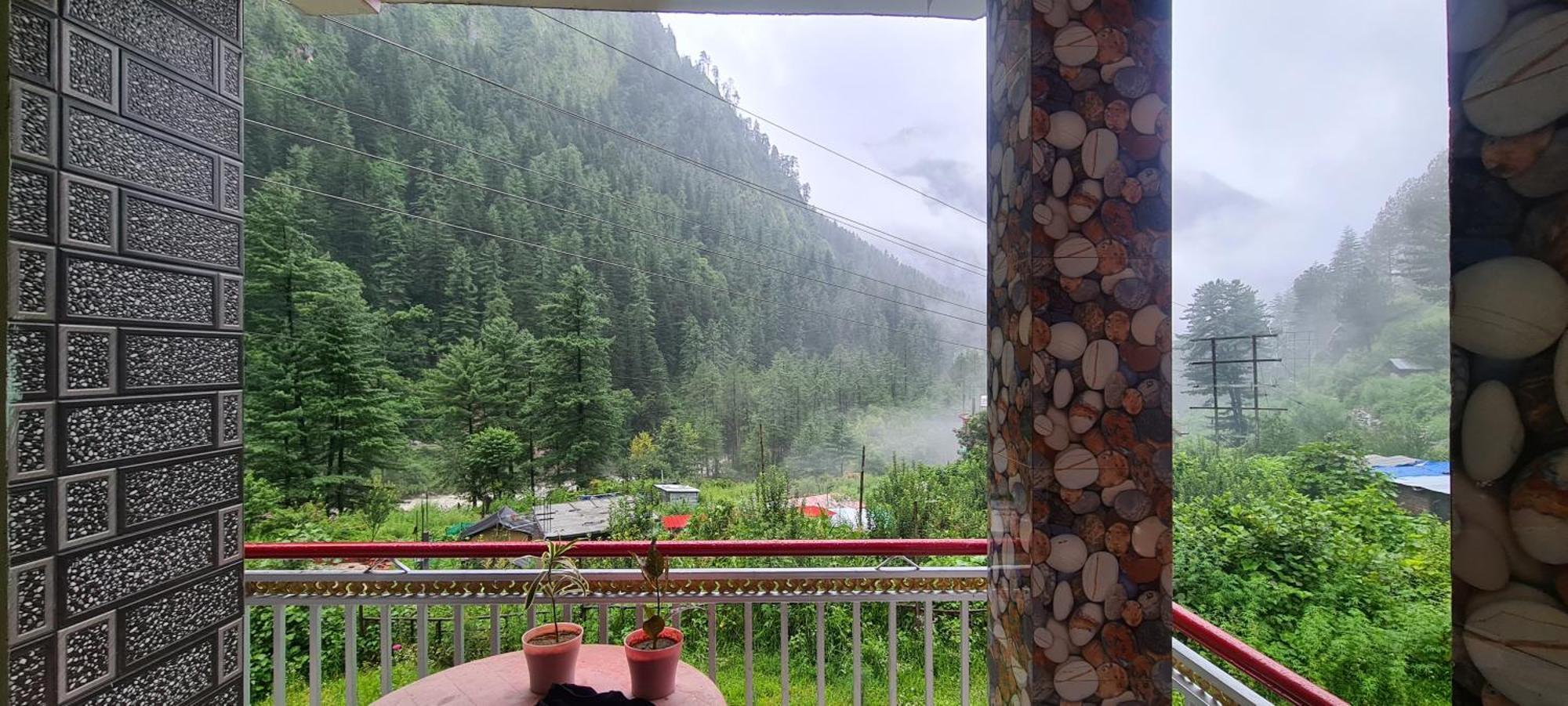 Formosa Hostel & Cafe Kasol Eksteriør bilde